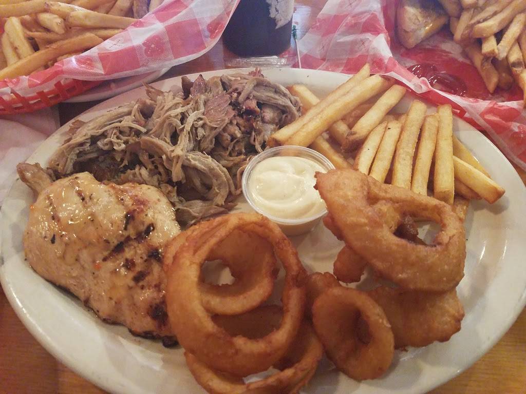 Ritchies Backyard BBQ | restaurant | 577 S W St, Piketon, OH 45661, USA | 7404436303 OR +1 740-443-6303