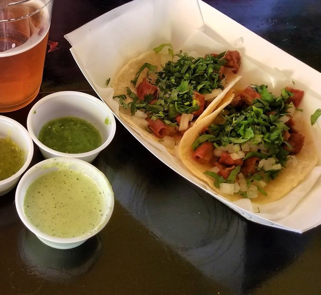 Tacos vs. Burritos Cantina | restaurant | 1888 79th Street Causeway, North Bay Village, FL 33141, USA | 3058682096 OR +1 305-868-2096