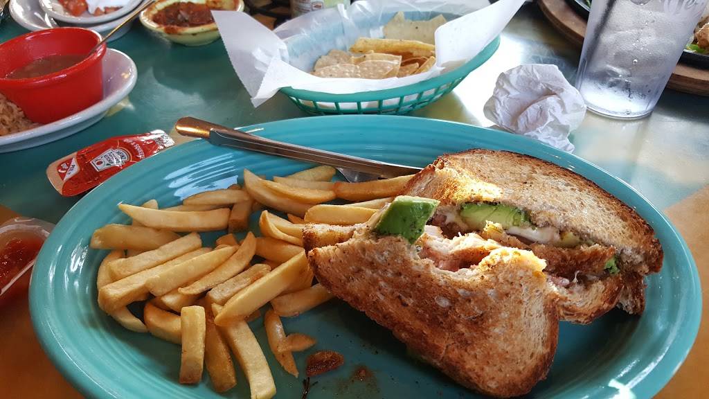 Berry Hill In The Heights | restaurant | 702 E 11th St, Houston, TX 77008, USA | 7132252252 OR +1 713-225-2252