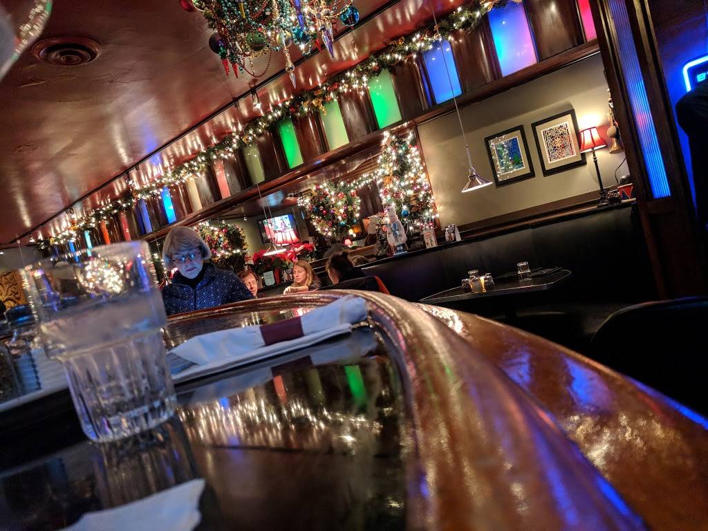 Ginos North | restaurant | 1111 W Granville Ave, Chicago, IL 60660, USA | 7734651616 OR +1 773-465-1616