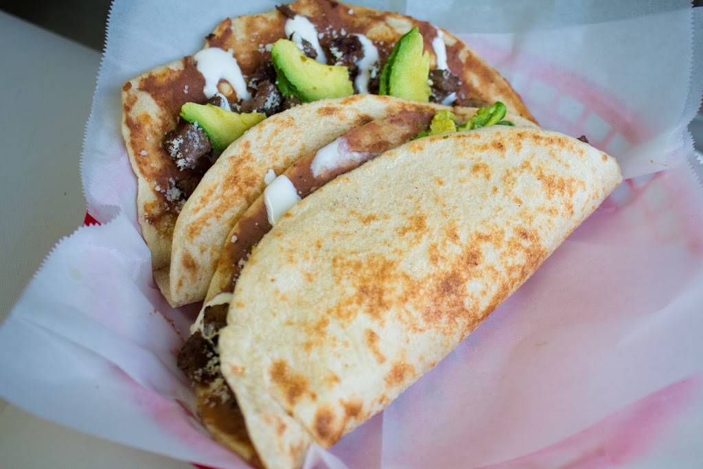 Merendero Estela | restaurant | 7107 SE 82nd Ave, Portland, OR 97266, USA | 5037574702 OR +1 503-757-4702