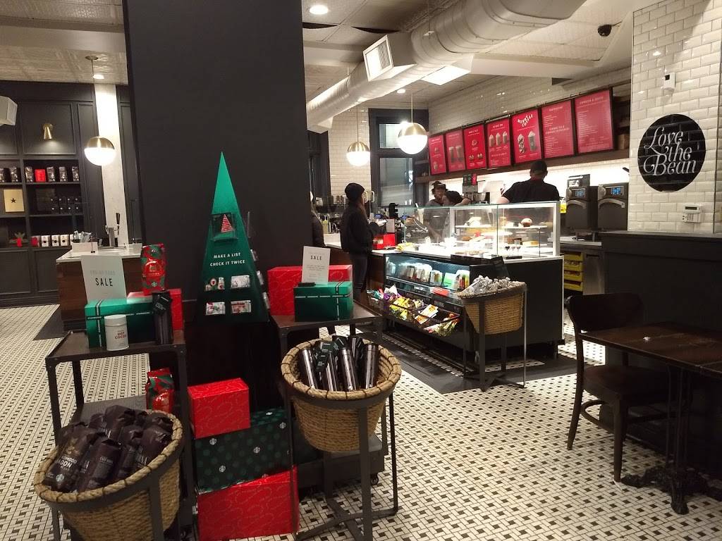 Starbucks | cafe | 42 E Chicago Ave, Chicago, IL 60611, USA | 3129516932 OR +1 312-951-6932