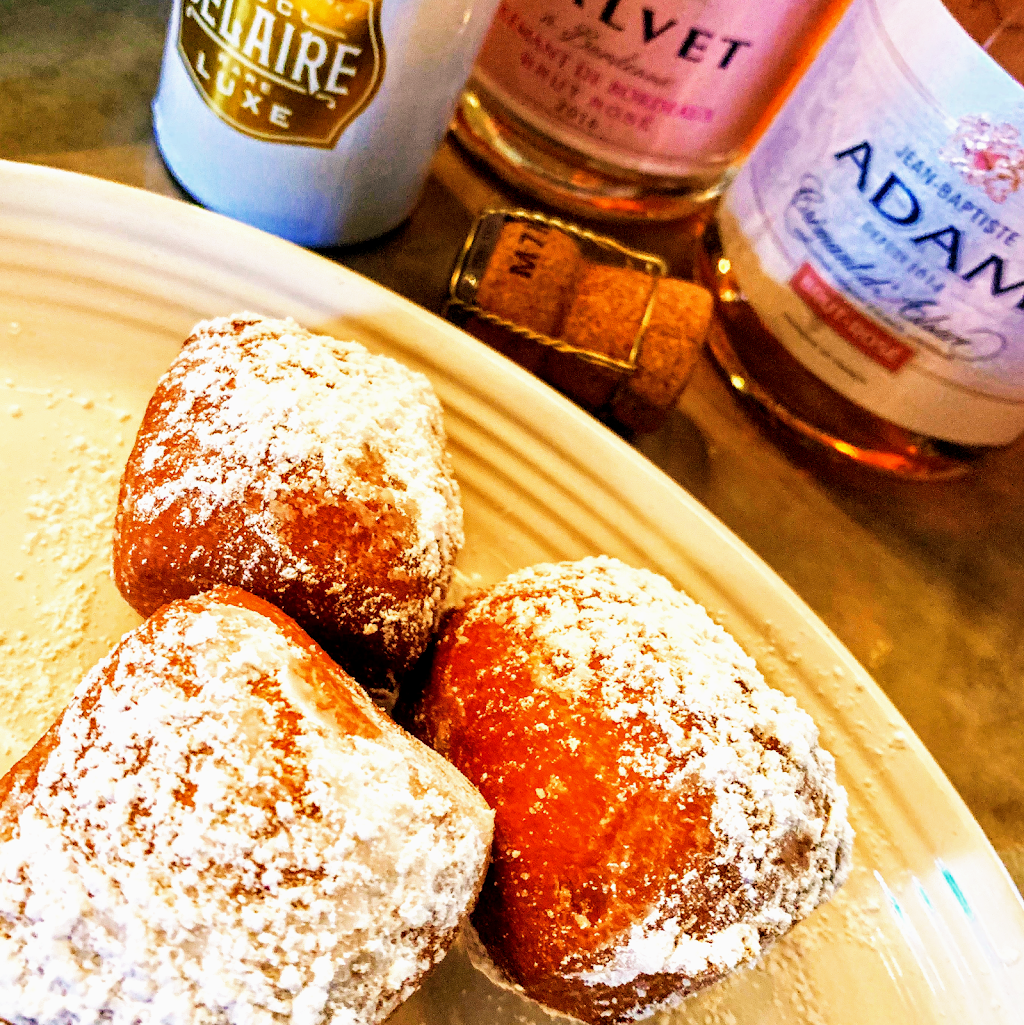 Bubbles N Birds | night club | 117 W Elm St, Lodi, CA 95240, USA | 2092637115 OR +1 209-263-7115