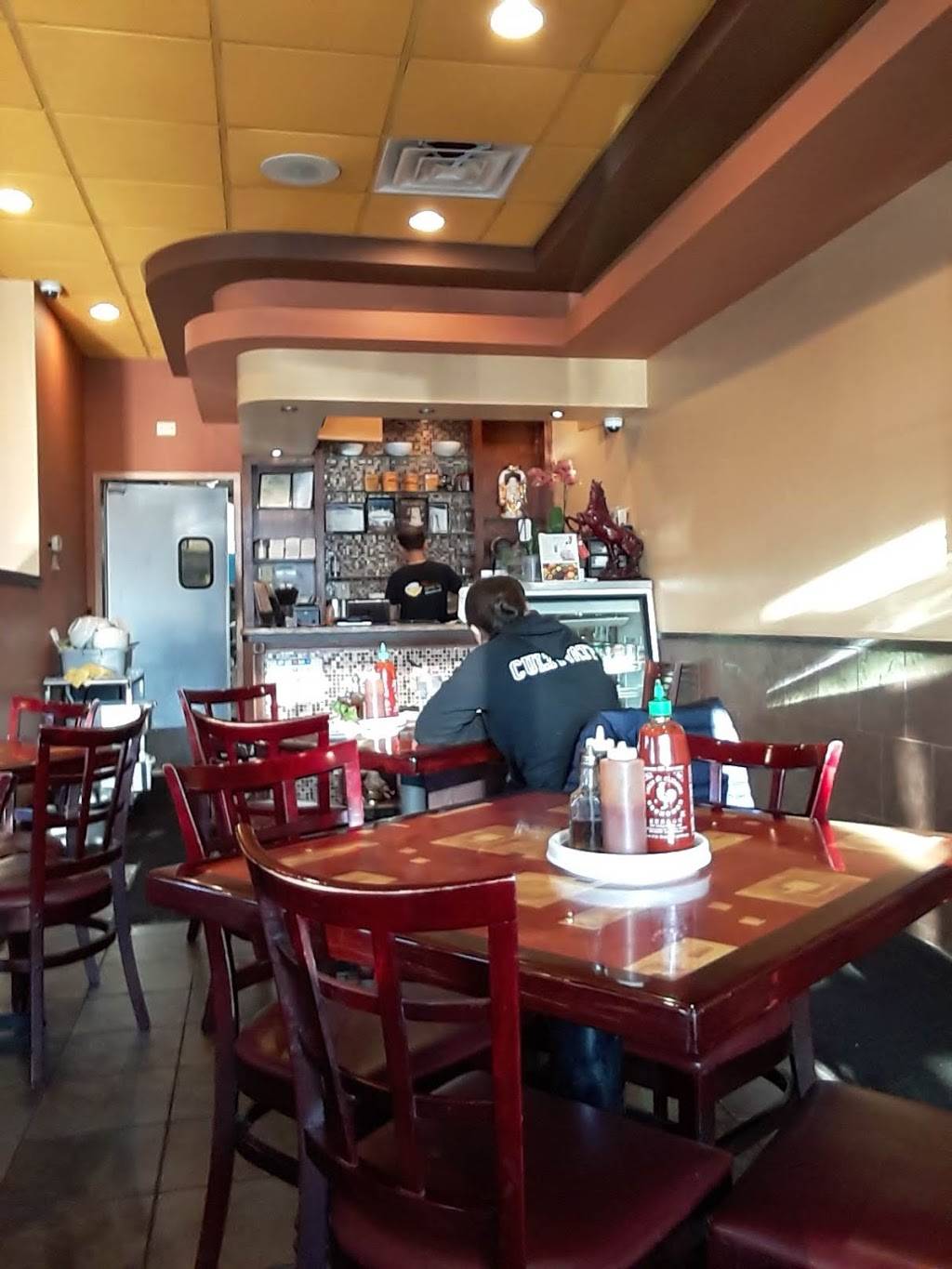 Pho Nom Nom | restaurant | 842 Rockville Pike, Rockville, MD 20852, USA | 3016100232 OR +1 301-610-0232