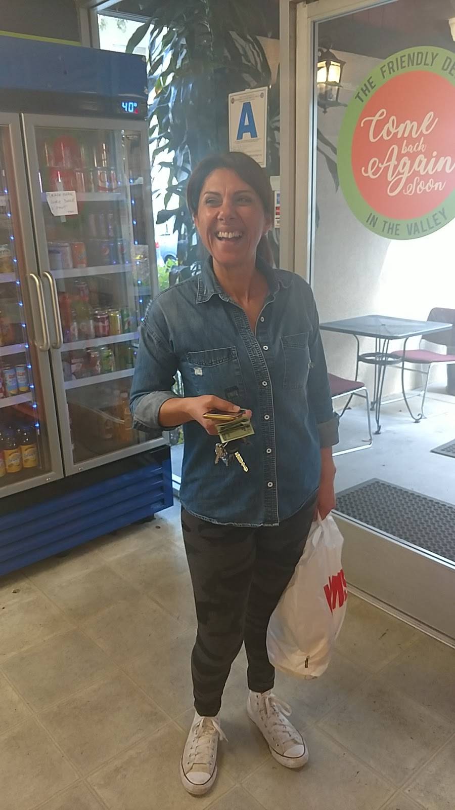 Big Daddys Deli | restaurant | 3435 Camino del Rio S # 106, San Diego, CA 92108, USA | 6192819422 OR +1 619-281-9422