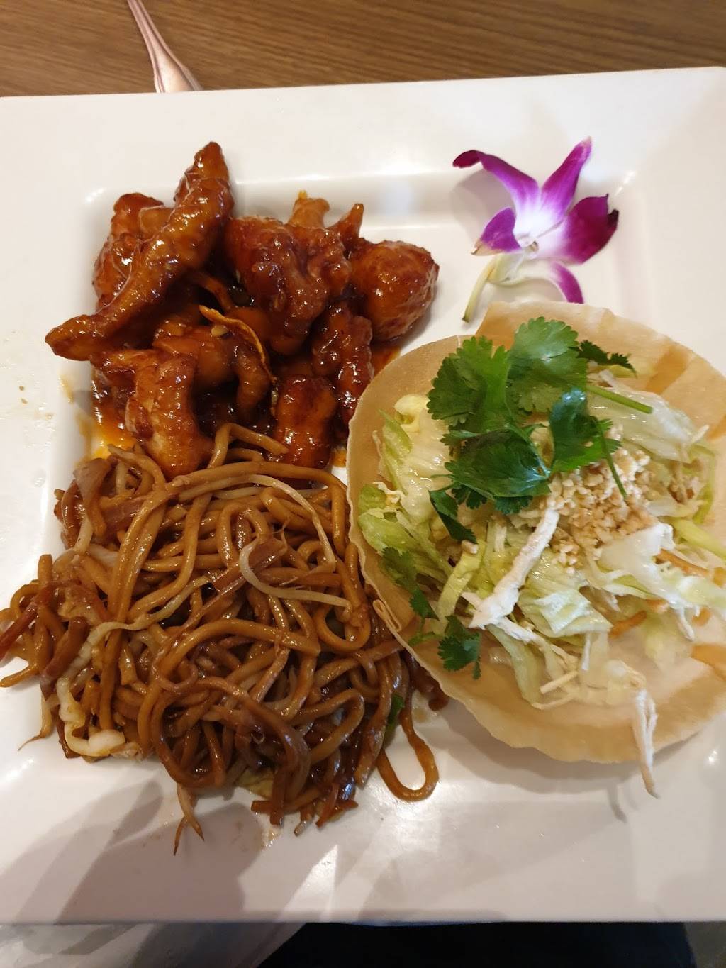 Taba Taba China Bistro | restaurant | 20 S Santa Cruz Ave, Los Gatos, CA 95030, USA | 4083952489 OR +1 408-395-2489