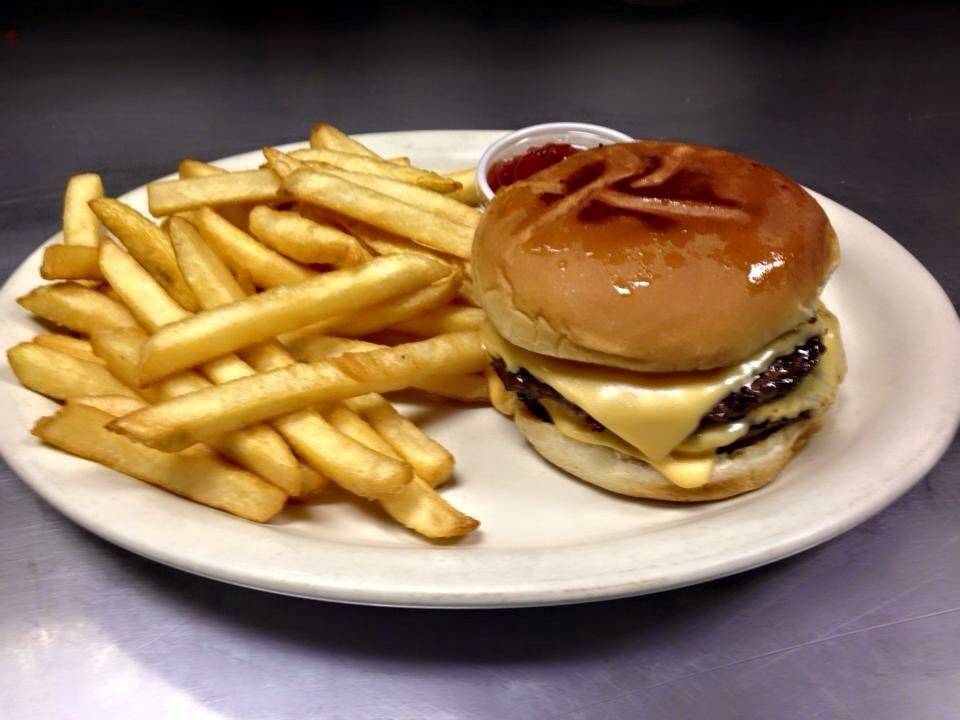 Ayalas Mexican Restarant | restaurant | 1832 Taft Hwy, Walden, TN 37377, USA | 4238860063 OR +1 423-886-0063