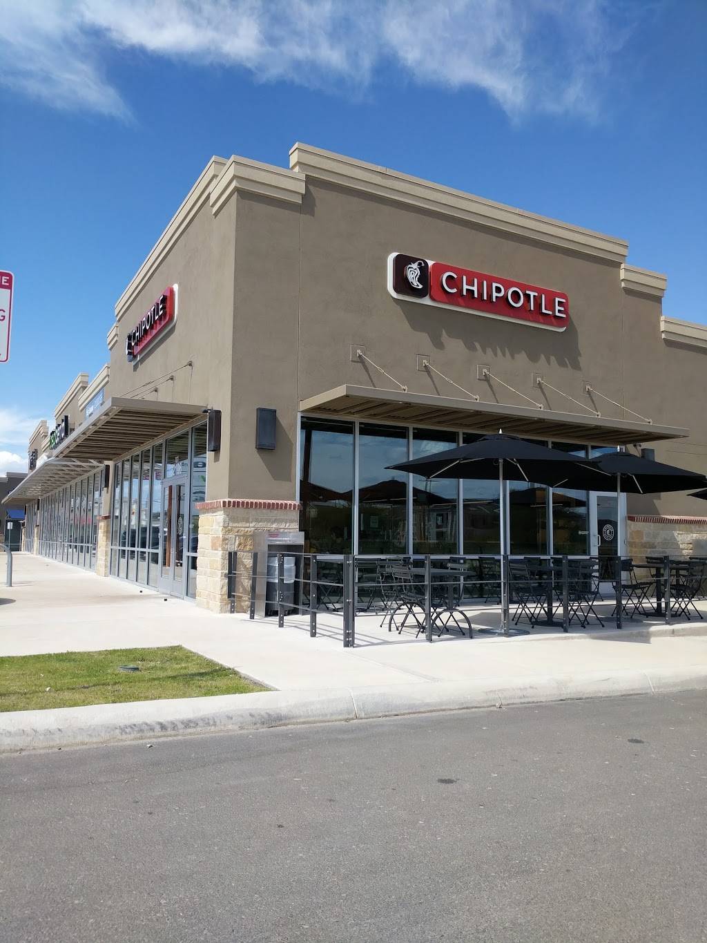 Chipotle Mexican Grill | restaurant | 22106 US Highway 281 N, San Antonio, TX 78258, USA | 2104976135 OR +1 210-497-6135