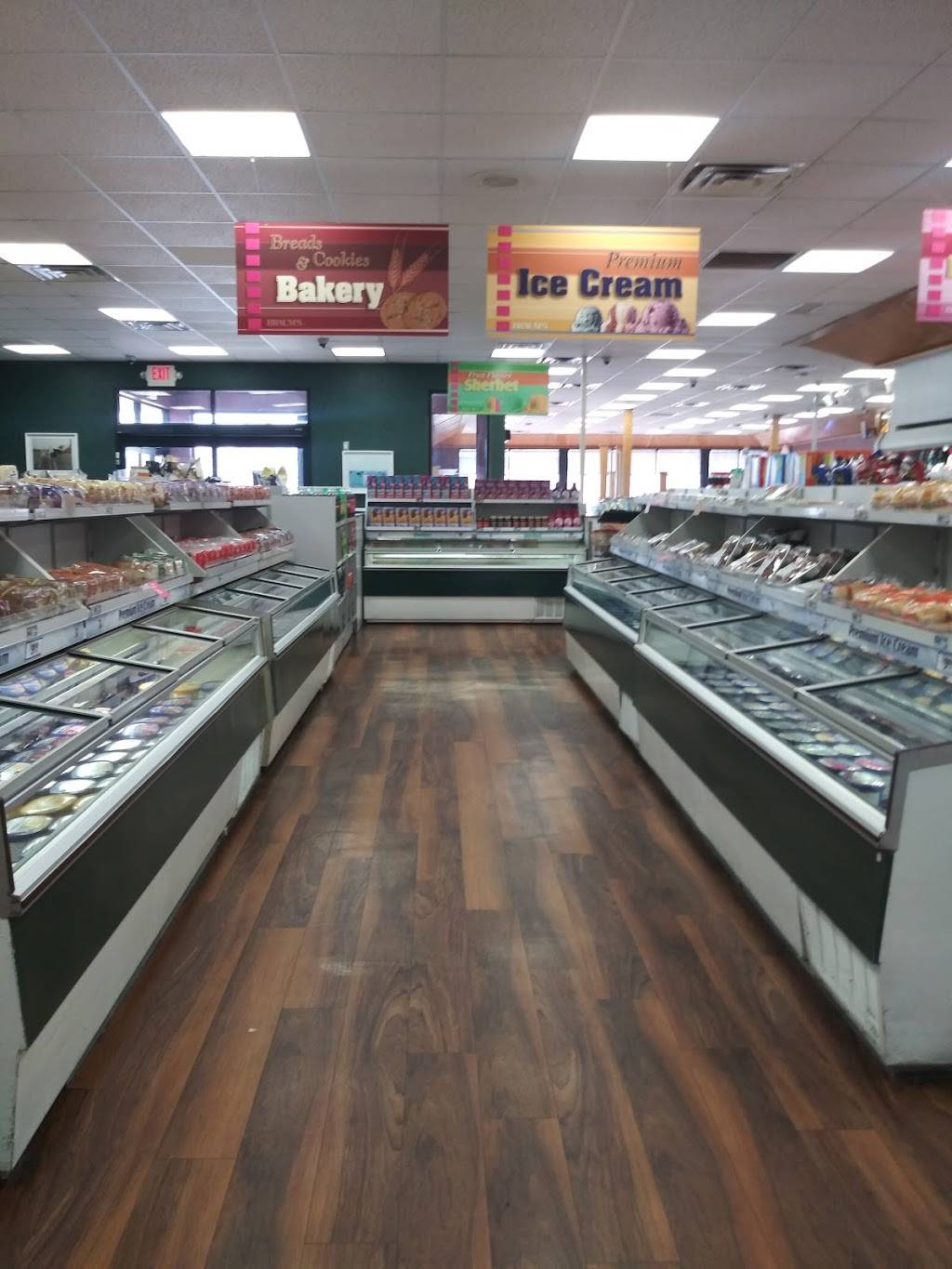 Braums Ice Cream & Burger Restaurant | restaurant | 1600 Fayetteville Rd, Van Buren, AR 72956, USA | 4794743030 OR +1 479-474-3030