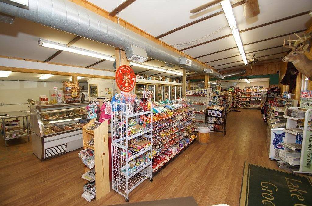 Lake Country Grocery & Liquor | meal takeaway | 432 MN-6, Outing, MN 56662, USA | 2187925859 OR +1 218-792-5859