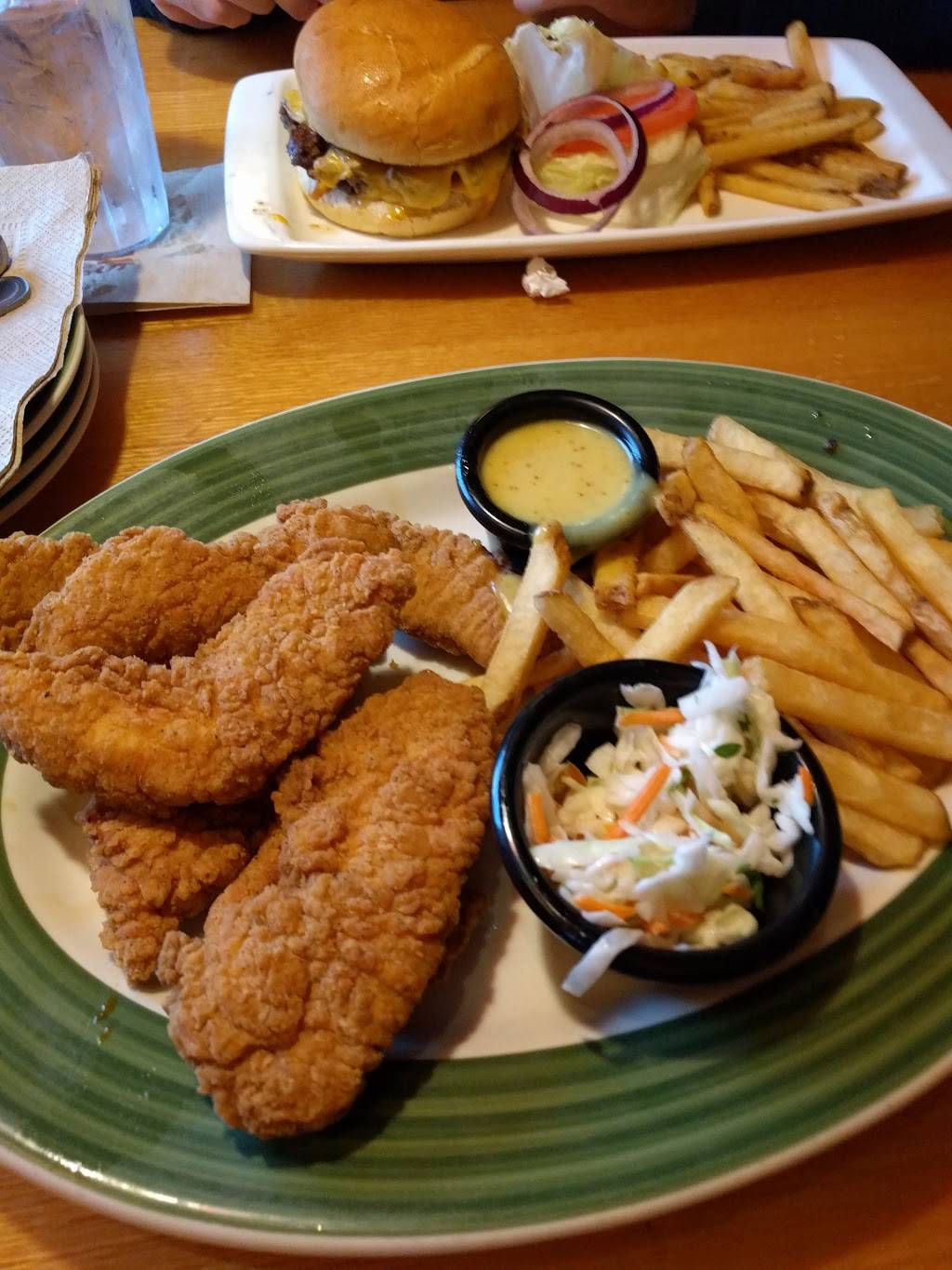 Applebees Grill + Bar | restaurant | 901 N Susquehanna Trail, Selinsgrove, PA 17870, USA | 5703747339 OR +1 570-374-7339