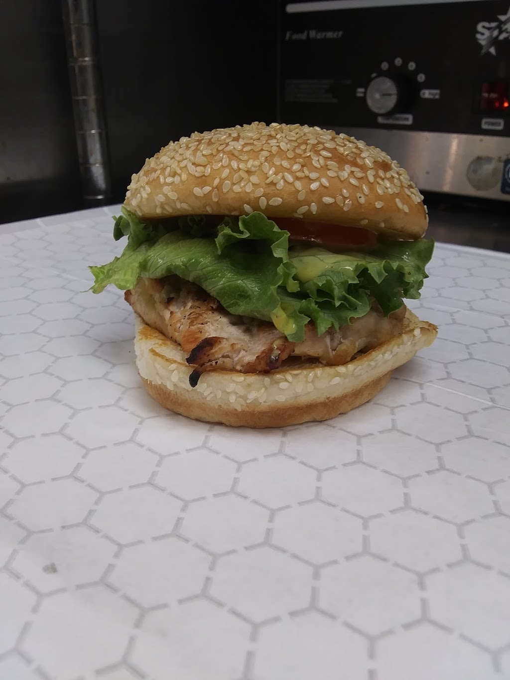 Papa Lees Grill | restaurant | 2600 New Walkertown Rd, Winston-Salem, NC 27101, USA | 3365467475 OR +1 336-546-7475