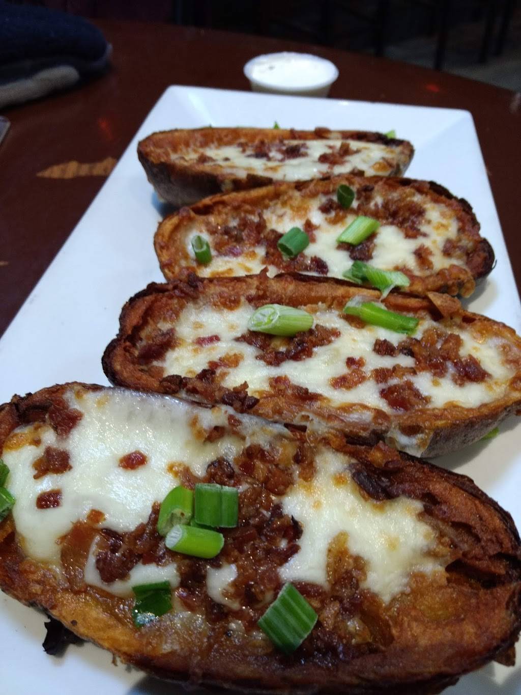 Mollys Tavern And Restaurant | restaurant | 35 Mont Vernon Rd, New Boston, NH 03037, USA | 6034871362 OR +1 603-487-1362