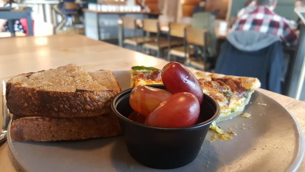 Isaacs Coffee Wine & Dessert | restaurant | 201 Commercial St NE, Salem, OR 97301, USA | 5035513939 OR +1 503-551-3939