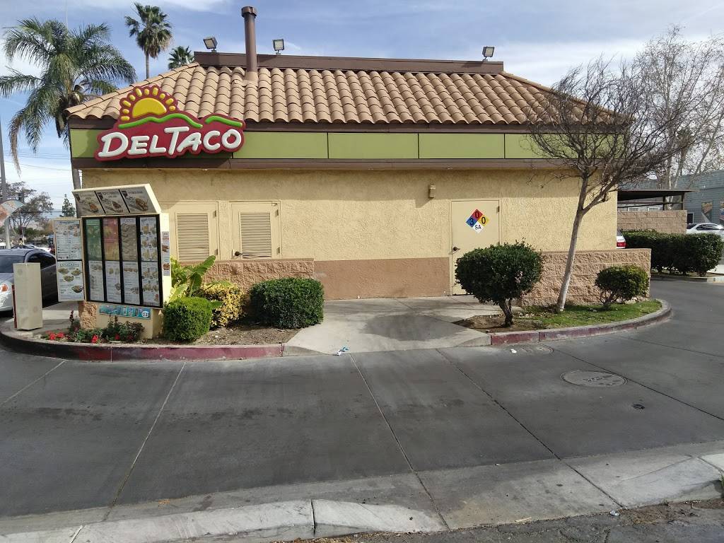 Del Taco | meal takeaway | 9002 Arlington Ave, Riverside, CA 92503, USA | 9516892625 OR +1 951-689-2625