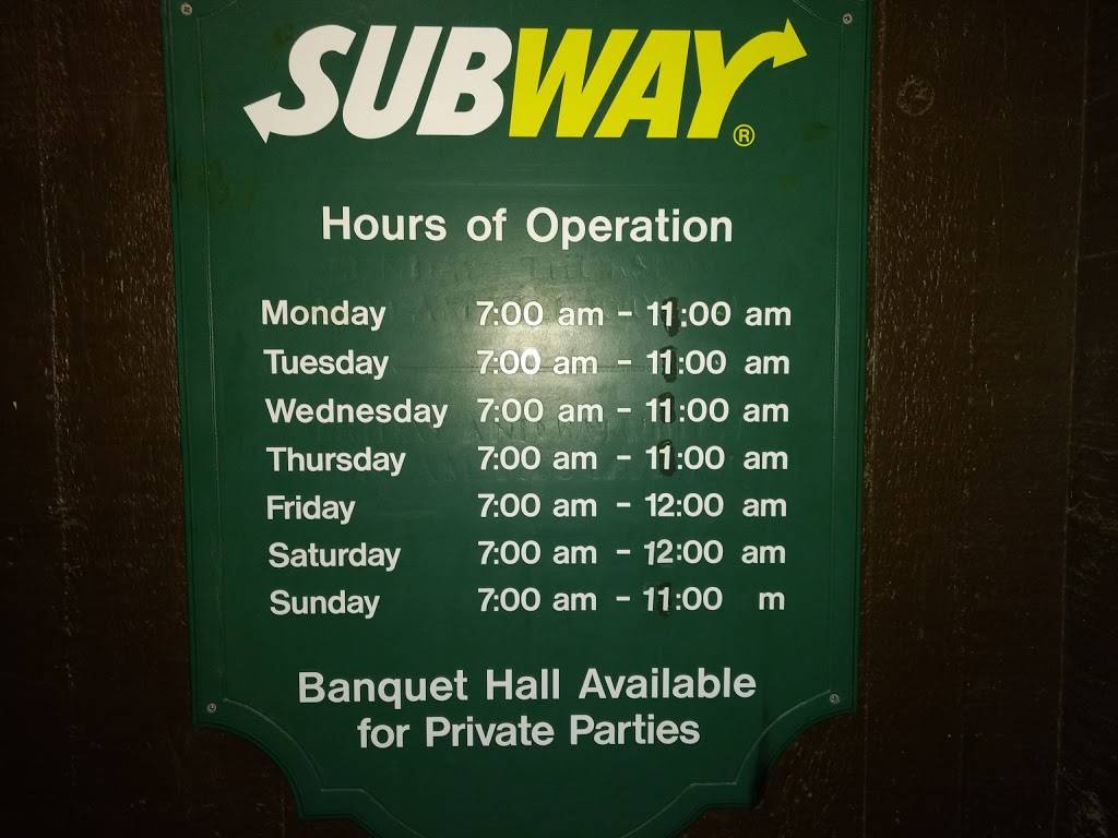 Subway Restaurants | restaurant | 916 Six Flags Dr, Arlington, TX 76010, USA | 8173855272 OR +1 817-385-5272