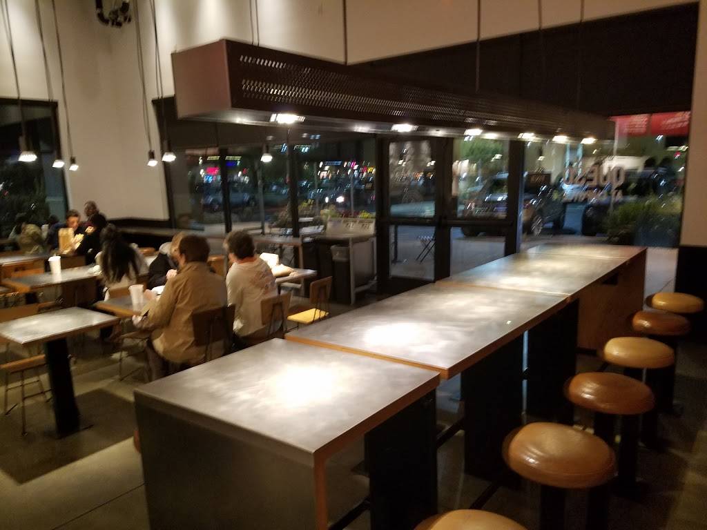 Chipotle Mexican Grill | restaurant | 1748 N Main Dr, Salinas, CA 93906, USA | 8314440943 OR +1 831-444-0943