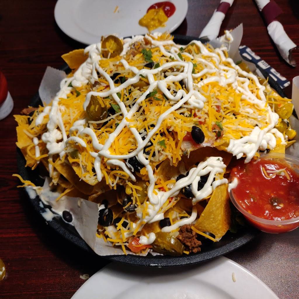 Outtakes Bar & Grill | restaurant | 2733 Winnetka Ave N, New Hope, MN 55427, USA | 7634170017 OR +1 763-417-0017