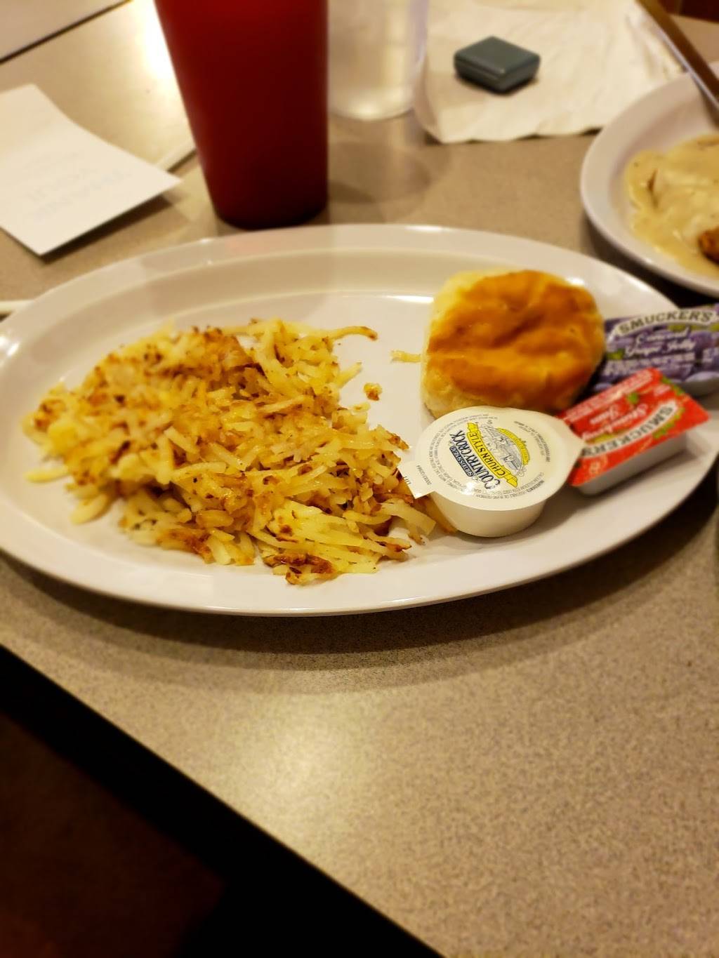 Copper Kettle | restaurant | 276 Main Cross St, Charlestown, IN 47111, USA | 8122564257 OR +1 812-256-4257