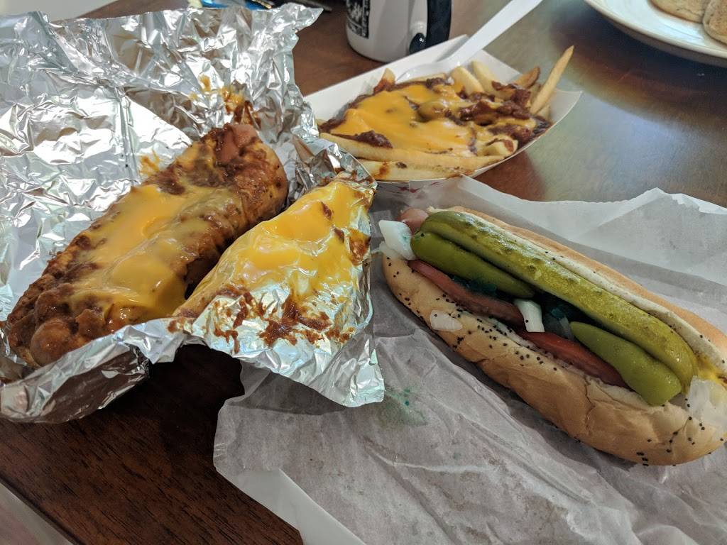 Dune Dogs | restaurant | M22, Glen Arbor, MI 49636, USA | 2316201036 OR +1 231-620-1036