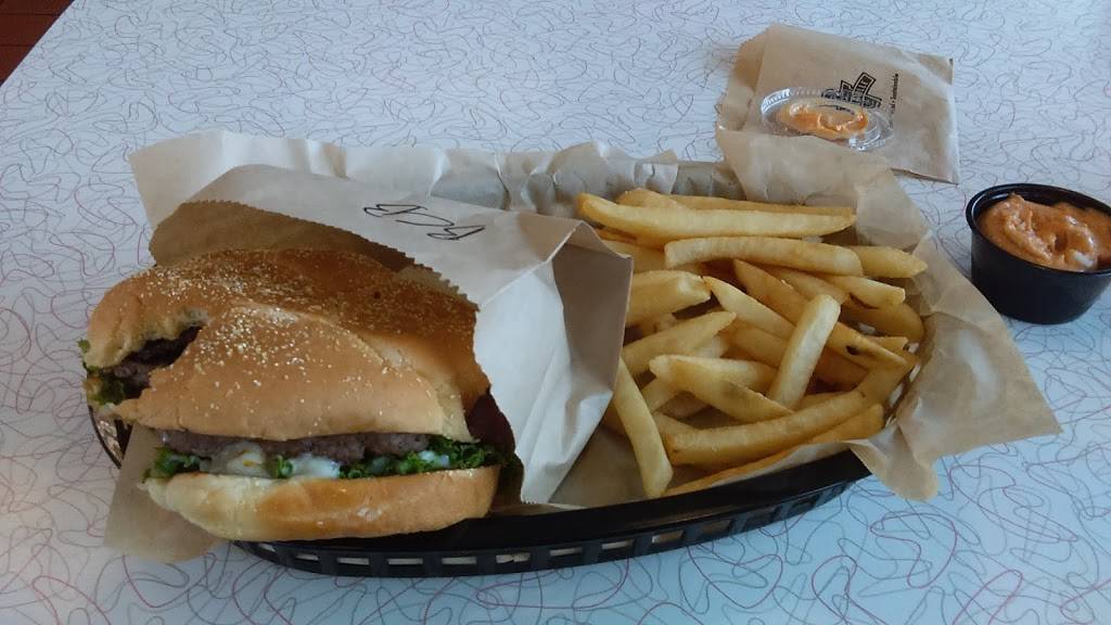 Burgerville | meal takeaway | 118 W 3rd St, The Dalles, OR 97058, USA | 5412985753 OR +1 541-298-5753