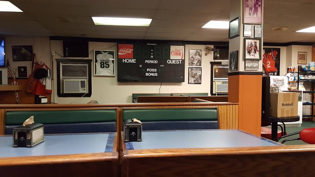 Amicis Pizza | restaurant | 222 Kirk St, West Lafayette, OH 43845, USA | 7405451923 OR +1 740-545-1923