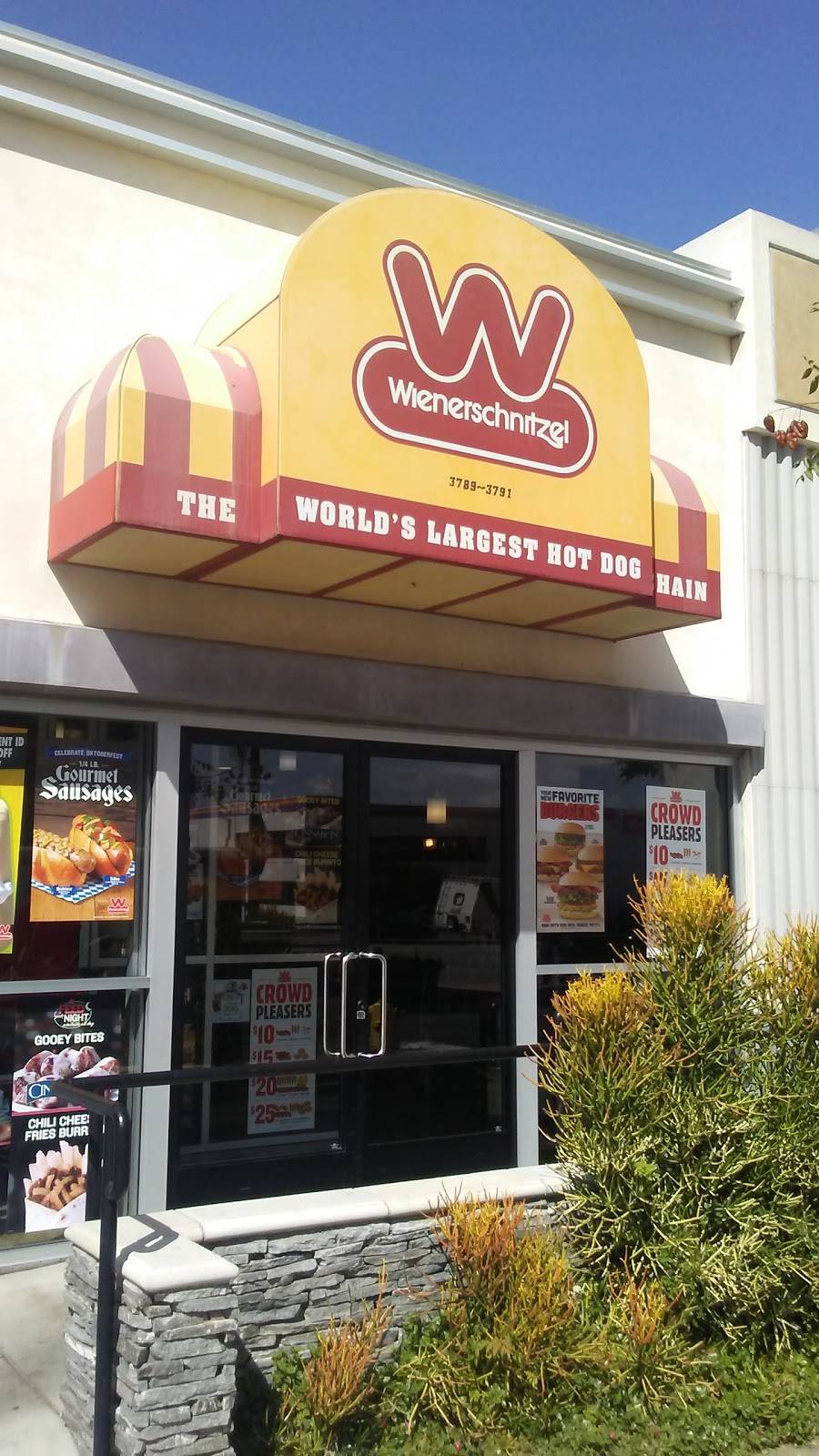 Wienerschnitzel | restaurant | 3789 Crenshaw Blvd, Los Angeles, CA 90016, USA | 3232963299 OR +1 323-296-3299