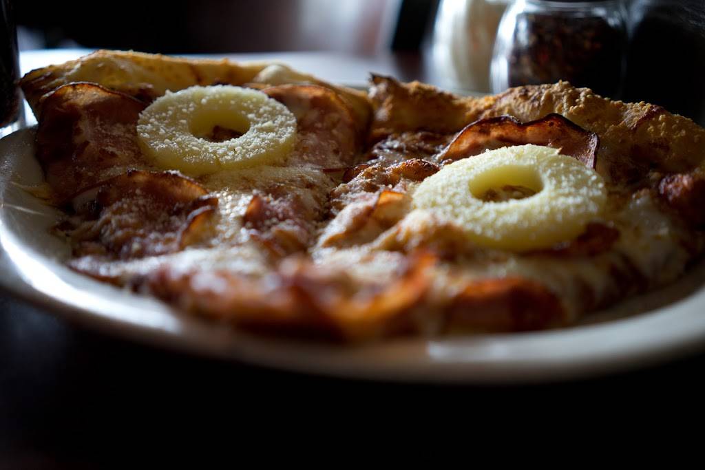 Pizza Schmizza | restaurant | 18021 NW Evergreen Pkwy, Beaverton, OR 97006, USA | 5035338366 OR +1 503-533-8366