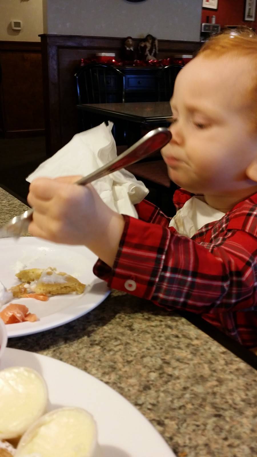 Village Catering | restaurant | 9001 Ashton Rd, Philadelphia, PA 19136, USA | 2154373337 OR +1 215-437-3337