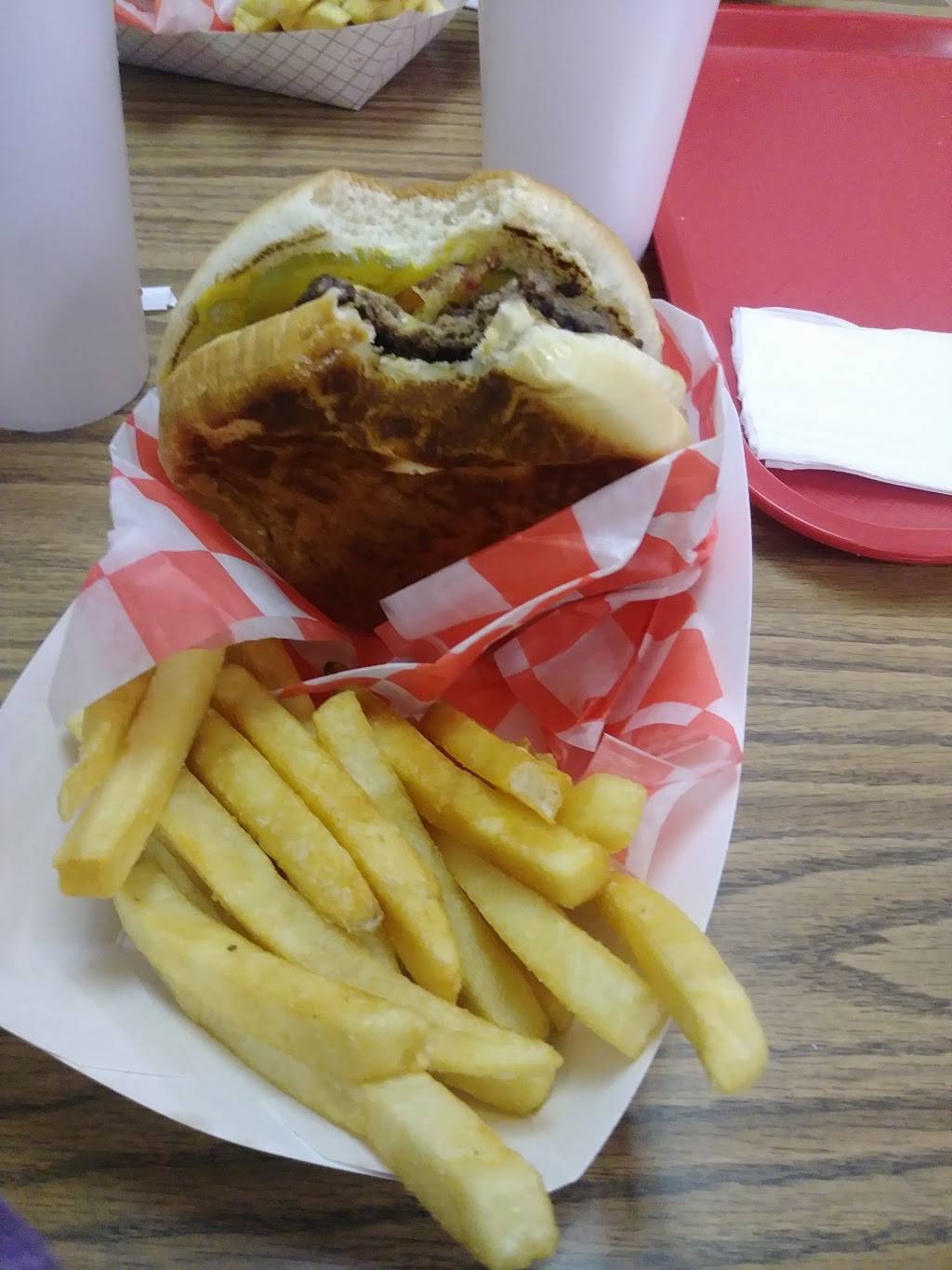 Calvins Hamburger Haven | restaurant | 1929 S Seneca St, Wichita, KS 67213, USA | 3162693800 OR +1 316-269-3800