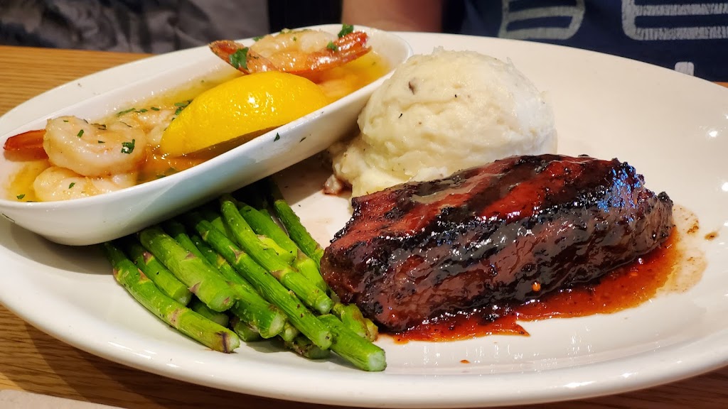 BJs Restaurant & Brewhouse | restaurant | 9009 E 71st St, Tulsa, OK 74133, USA | 5392159040 OR +1 539-215-9040