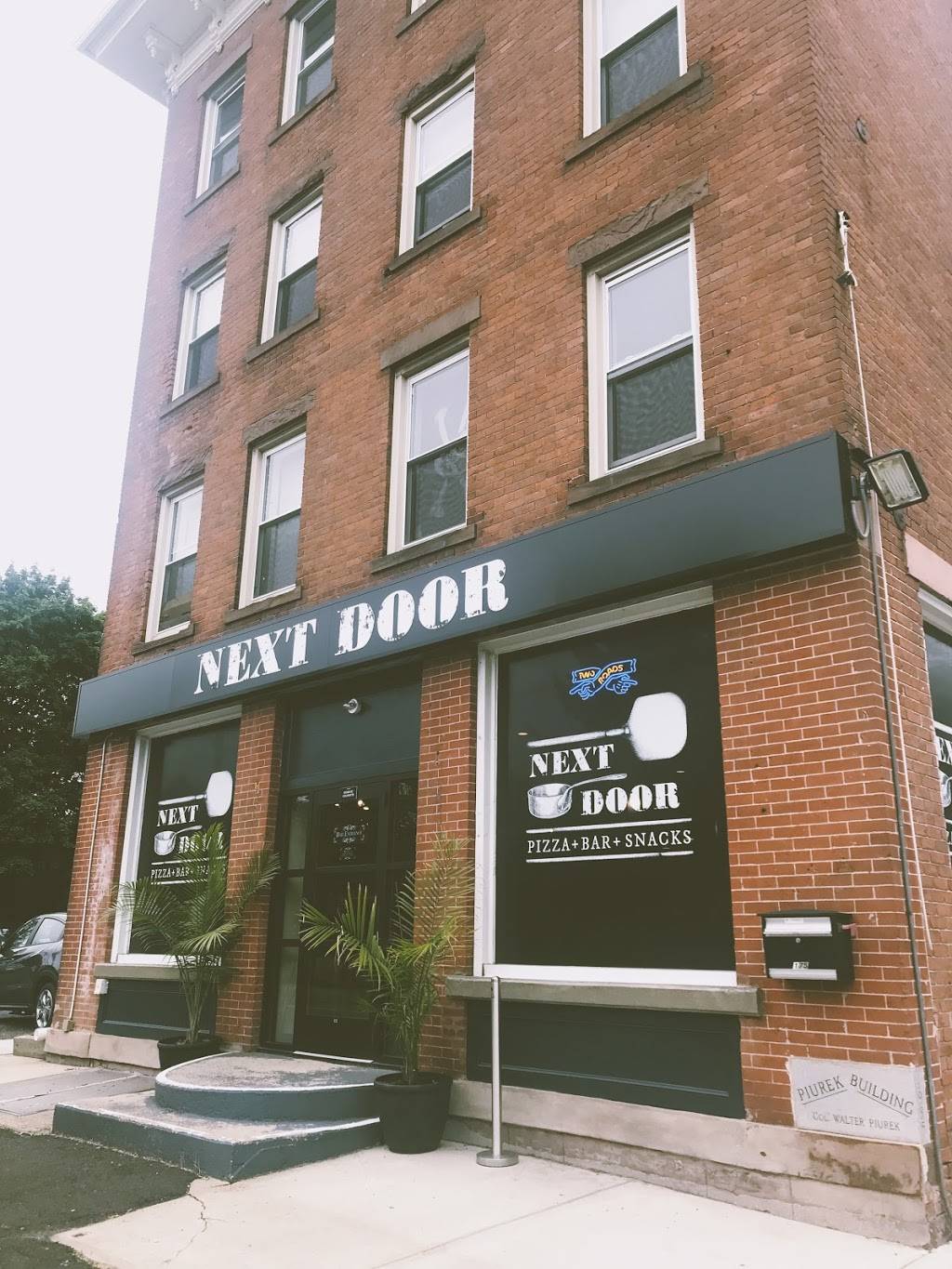 Next Door | restaurant | 175 Humphrey St, New Haven, CT 06511, USA | 4752345969 OR +1 475-234-5969