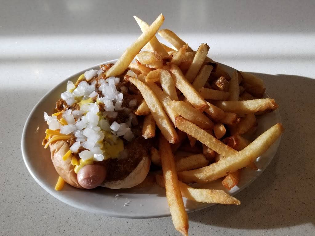 Platos Place | restaurant | 30090 Ford Rd, Garden City, MI 48135, USA | 7344256611 OR +1 734-425-6611