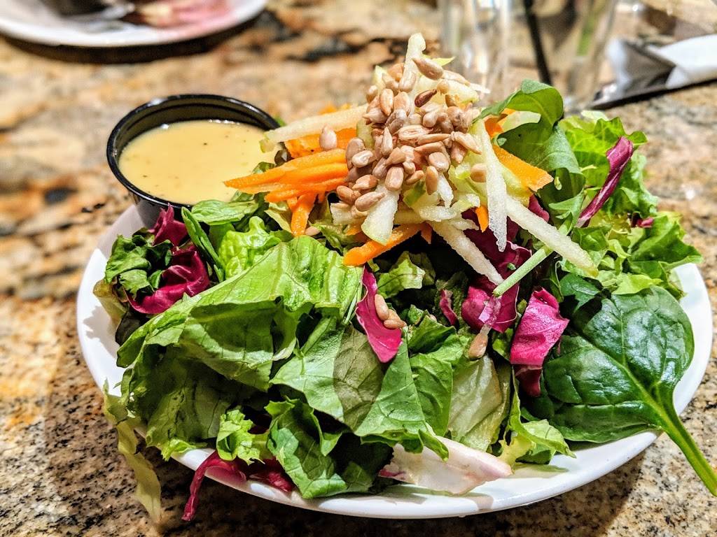 The Pickle Barrel | restaurant | 17215 Yonge St, Newmarket, ON L3Y 5L8, Canada | 9052357444 OR +1 905-235-7444