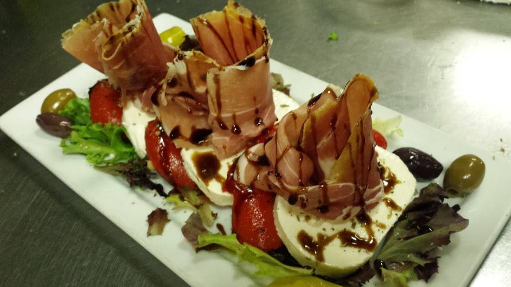 Parmesan Petes | restaurant | 7935 Airport-Pulling Rd, Naples, FL 34109, USA | 2399923663 OR +1 239-992-3663