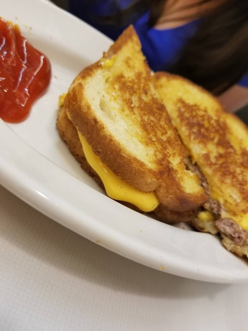 Steak n Shake | restaurant | 280 Beach Blvd, Biloxi, MS 39530, USA | 2284362828 OR +1 228-436-2828