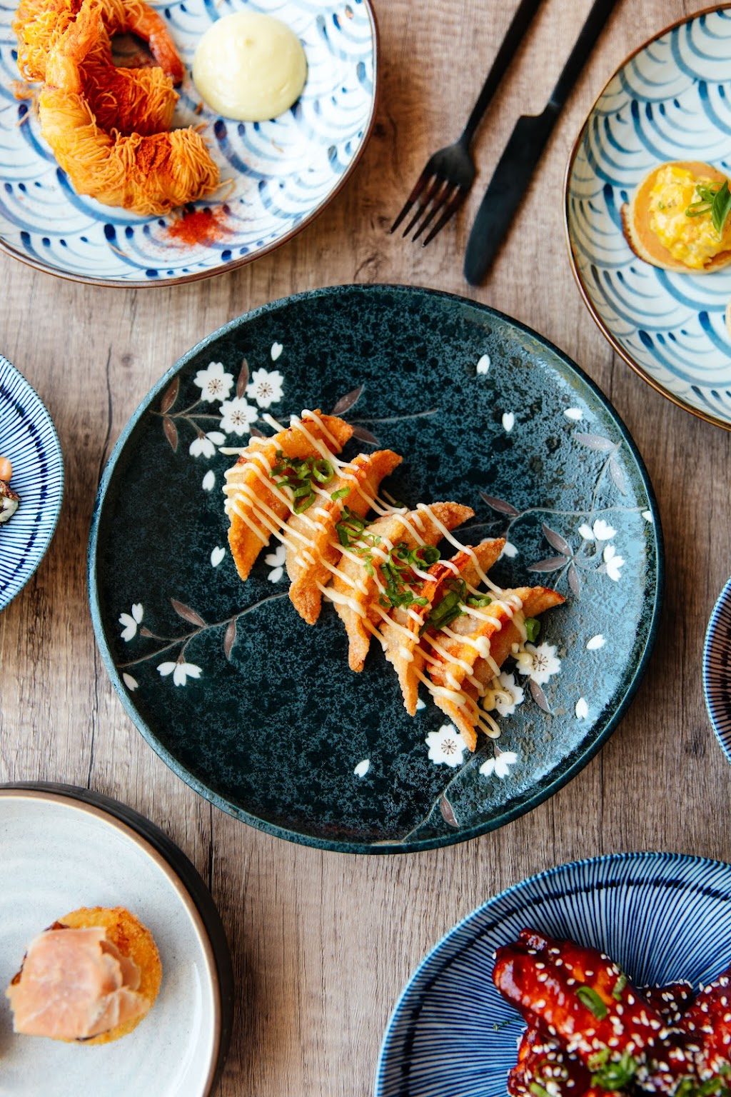 Mr.R - Fusion Street Food | restaurant | 7 Memorial Blvd, Newport, RI 02840, USA | 4018438127 OR +1 401-843-8127