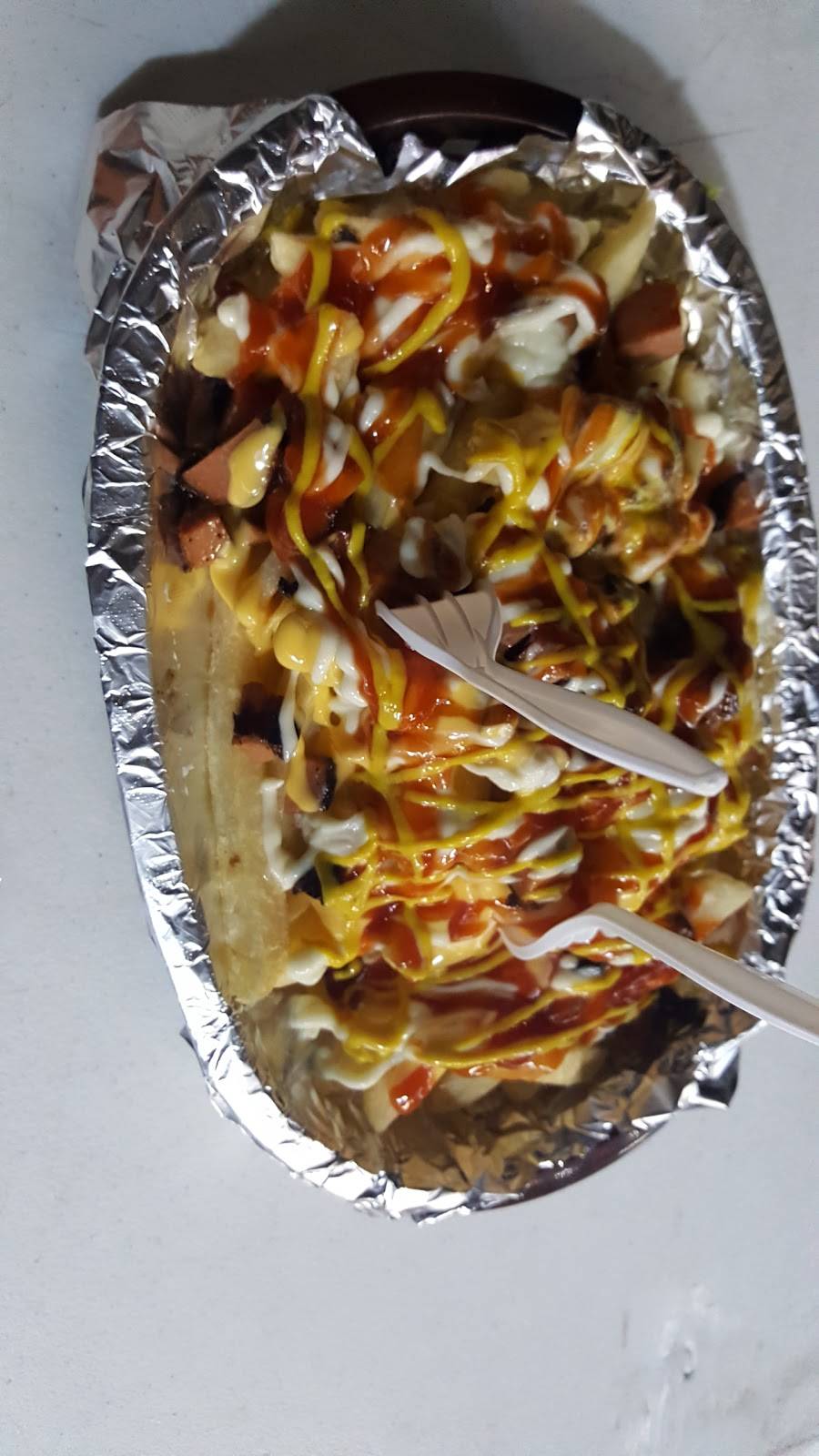 Hot Dogs El moreno | restaurant | 17525 Farm to Market Rd 529, Houston, TX 77095, USA | 8323584091 OR +1 832-358-4091