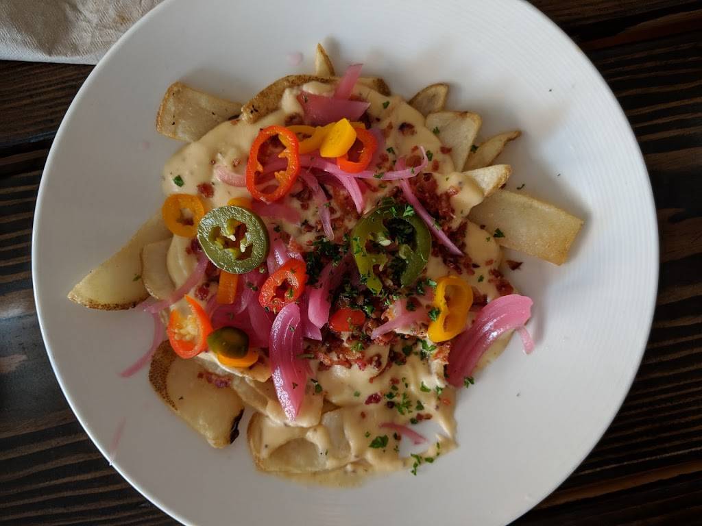 West Oak Nosh | restaurant | 10 W Oak St, Lodi, CA 95240, USA | 2092248157 OR +1 209-224-8157