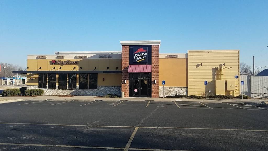 Pizza Hut | meal takeaway | 422 N Summit St, Arkansas City, KS 67005, USA | 6204421900 OR +1 620-442-1900