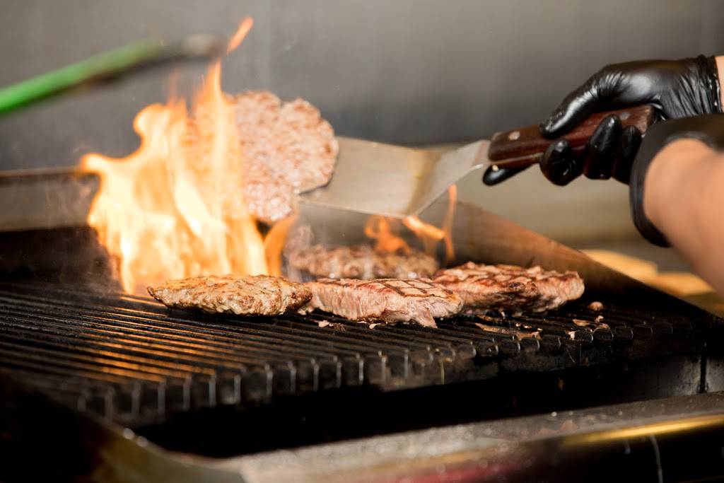 Jack & Grill | restaurant | 301 S Oak St suite 200, Roanoke, TX 76262, USA | 6828311177 OR +1 682-831-1177