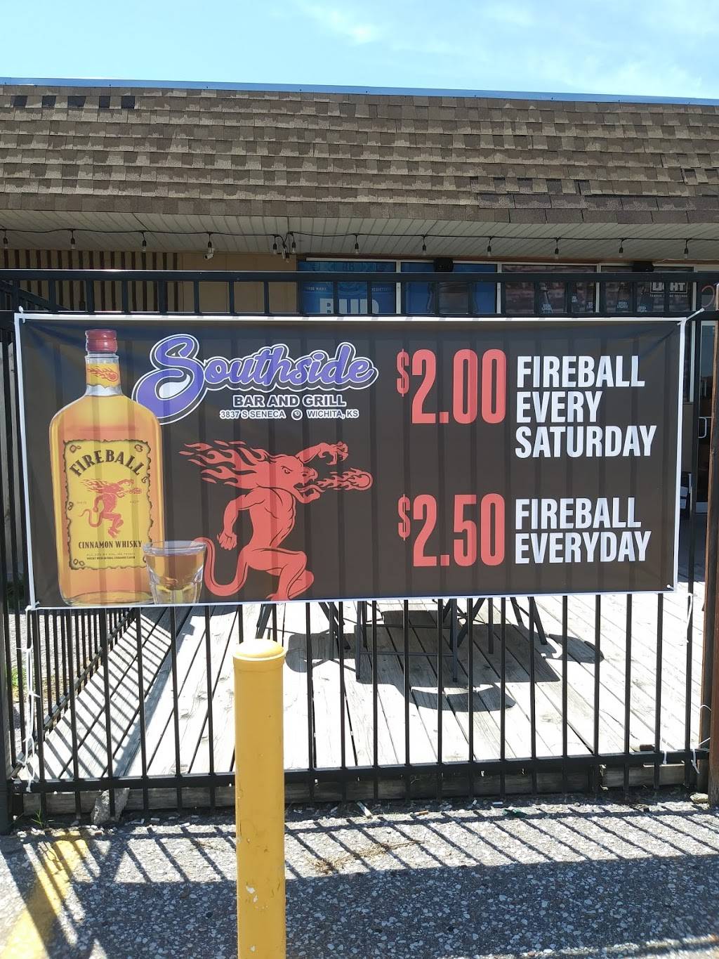 Southside Bar And Grill | restaurant | 3837 S Seneca St, Wichita, KS 67216, USA | 3167765275 OR +1 316-776-5275