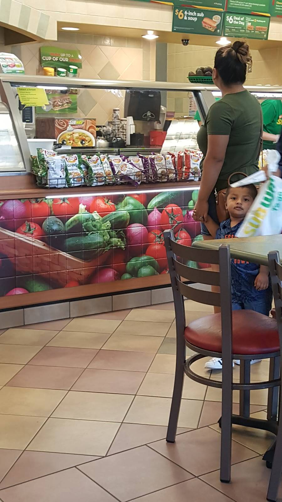 Subway | restaurant | 4208 Rosedale Hwy, Bakersfield, CA 93308, USA | 6616331561 OR +1 661-633-1561