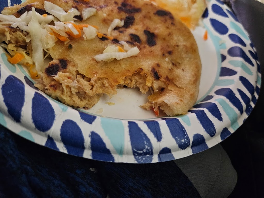 Pupuseria y Taqueria Ruiz (Food Truck) | restaurant | 2101 Campbell Rd, Houston, TX 77080, USA | 2815095487 OR +1 281-509-5487