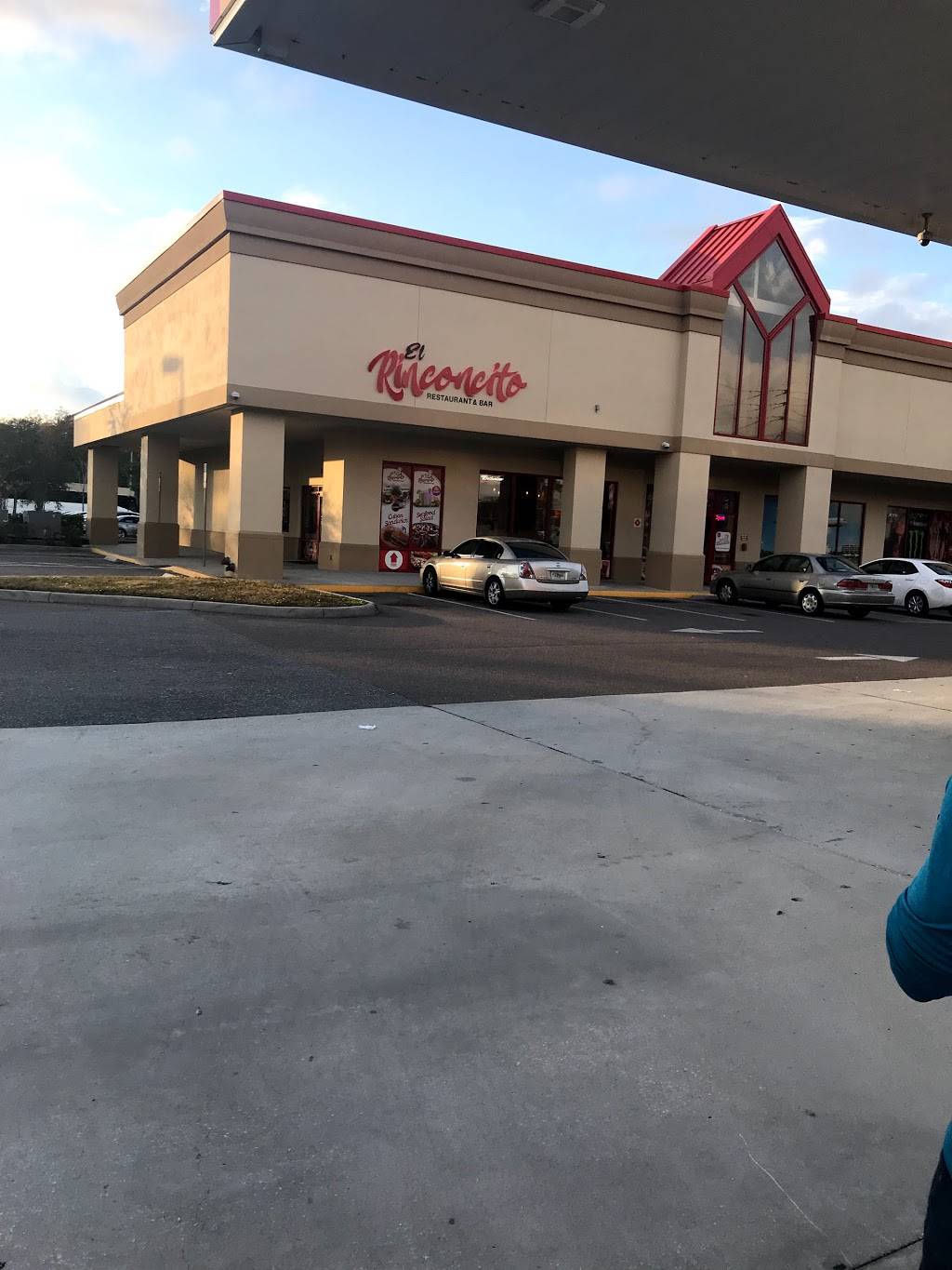 El Rinconcito Restaurant and bar | restaurant | 5600 Butler National Dr, Orlando, FL 32812, USA | 4077238465 OR +1 407-723-8465