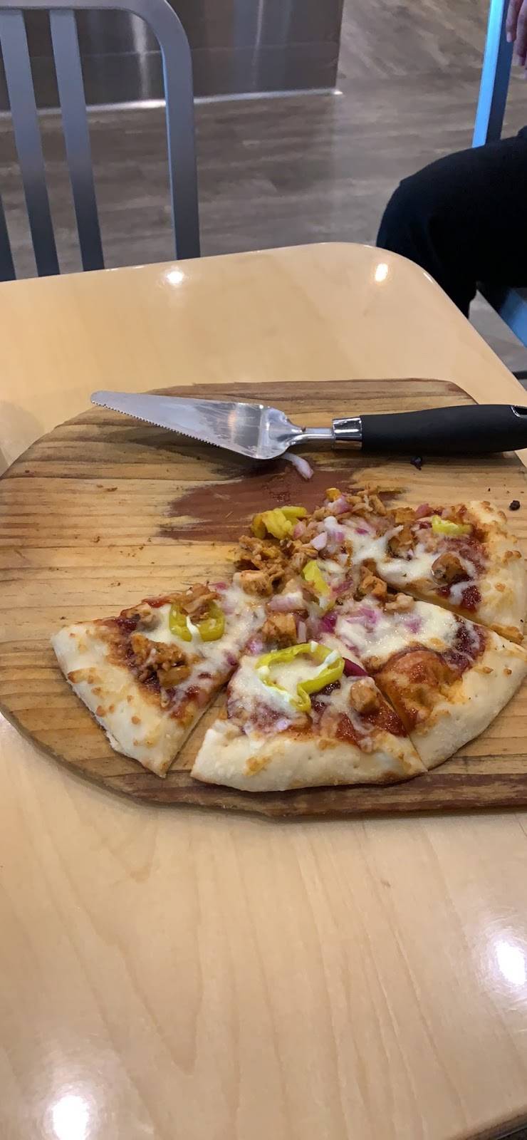 Kato Pizzeria | restaurant | 1600 Warren St Suite #3, Mankato, MN 56001, USA | 5077206659 OR +1 507-720-6659