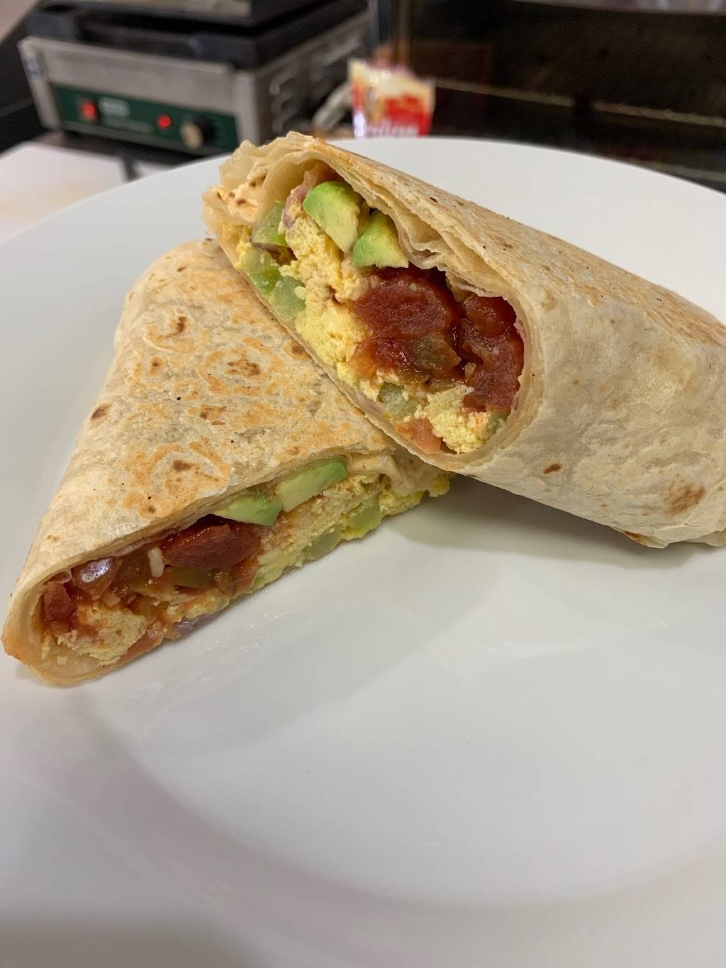 Delly Beans Sandwich & Coffee | restaurant | 2141 Shaw Ave, Clovis, CA 93611, USA | 5593238054 OR +1 559-323-8054