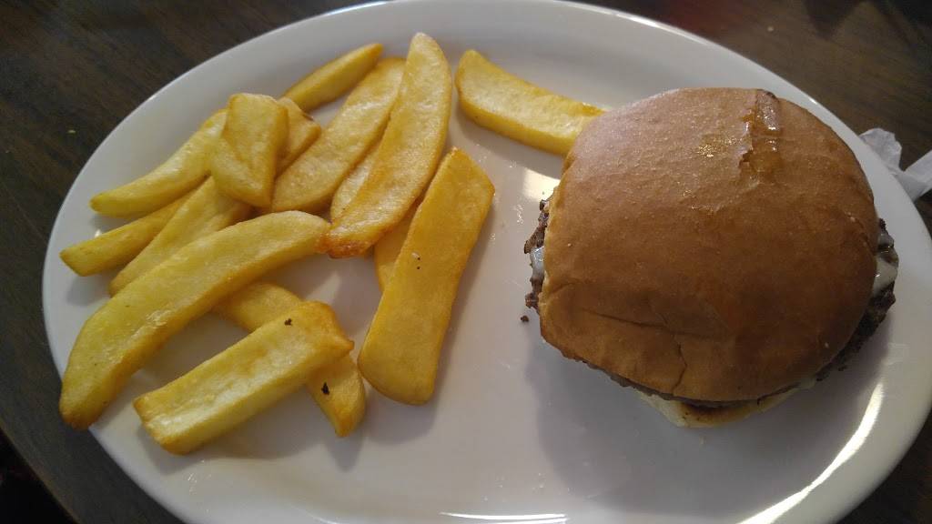 Birrieria y Mariscos El Apatzingan | restaurant | 215 N Douty St, Hanford, CA 93230, USA | 5595875087 OR +1 559-587-5087