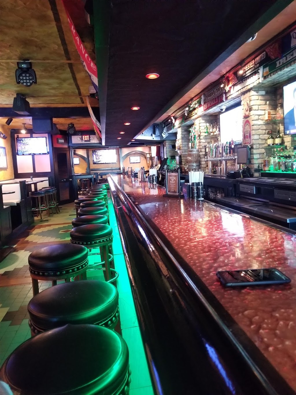 Stout Bar & Grill | restaurant | 3419 N Andrews Ave, Fort Lauderdale, FL 33309, USA | 7542235678 OR +1 754-223-5678