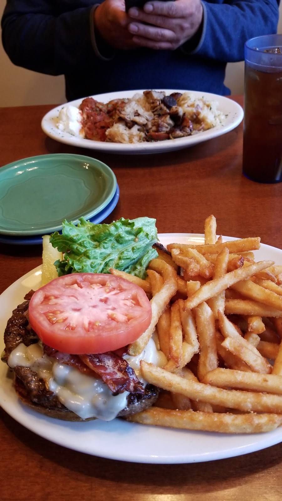 The Henry Station | restaurant | 244 S Market St, Wooster, OH 44691, USA | 3302642226 OR +1 330-264-2226